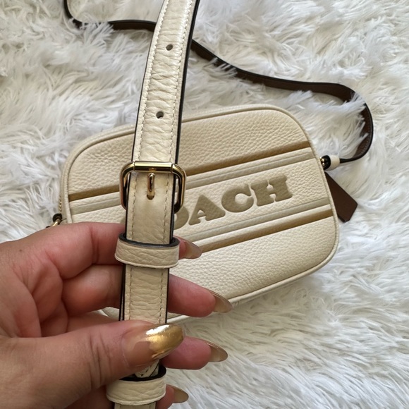 NWT! COACH CAMERA CROSSBODY - Picture 4 of 7